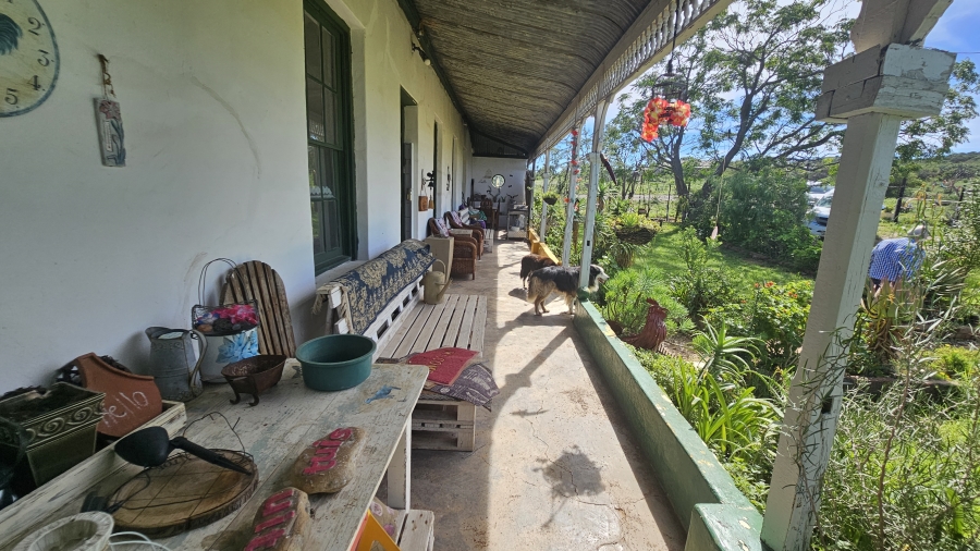 4 Bedroom Property for Sale in Uitenhage Rural Eastern Cape